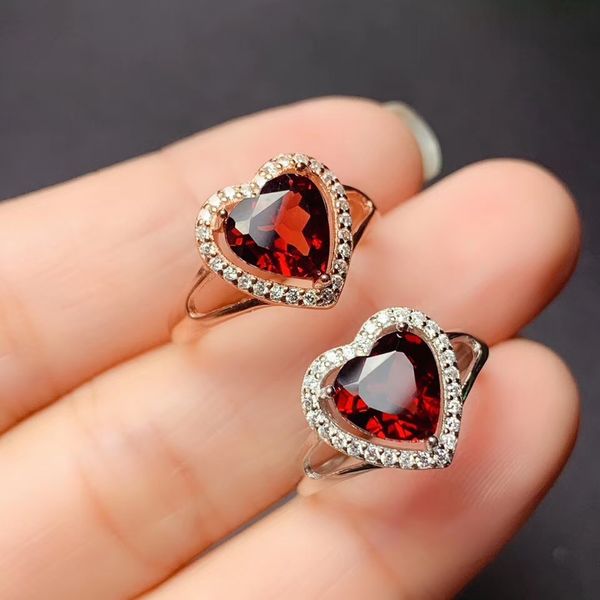 heart style classic new natural red garnet gem ring women silver jewelry birthday party anniversary gift wine red good color, Golden;silver
heart style classic new natural red garnet gem ring women silver jewelry birthday party anniversary gift wine red good color, Golden;silver