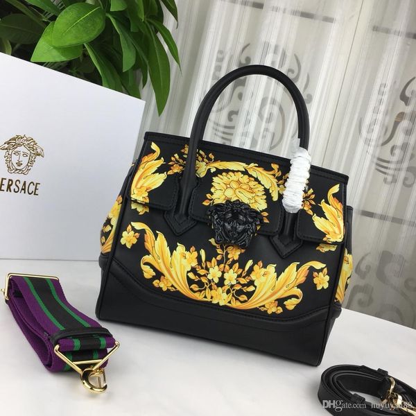 new style 26*22*13cm classic fashion leather lady single shoulder bag lady fashion shoulder strap handbag lady satchel 7193
new style 26*22*13cm classic fashion leather lady single shoulder bag lady fashion shoulder strap handbag lady satchel 7193
