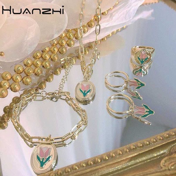 huanzhi 2020 new individuality gold colour tulip daisies pendant metal chain flower necklace for women party jewellery, Silver
huanzhi 2020 new individuality gold colour tulip daisies pendant metal chain flower necklace for women party jewellery, Silver