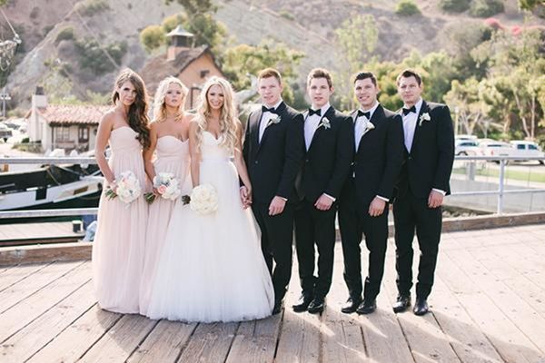 2020 new beach wedding dresses bridal gowns with spaghetti straps a line summer wedding gowns with belt lace bodice tulle long party dress, White
2020 new beach wedding dresses bridal gowns with spaghetti straps a line summer wedding gowns with belt lace bodice tulle long party dress, White