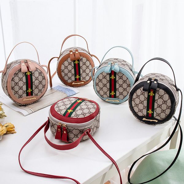 женская мода crossbody сумка gd письмо плечо сумки круглые девушки сумки на открытом воздухе путешествия messager сумка девушки конструктор, Black
женская мода crossbody сумка gd письмо плечо сумки круглые девушки сумки на открытом воздухе путешествия messager сумка девушки конструктор, Black