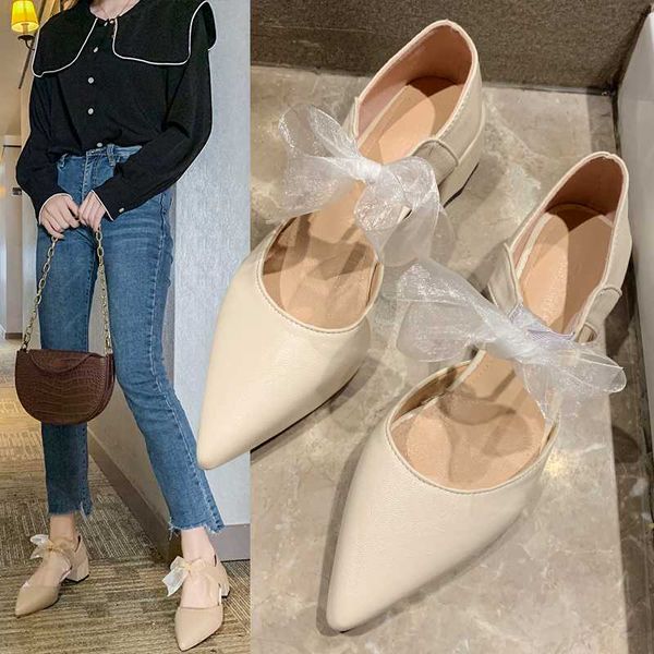 lace bow knot wind gentle fairy pointed rubber head shallow mouth wild thick heel single shoes female z551, Black
lace bow knot wind gentle fairy pointed rubber head shallow mouth wild thick heel single shoes female z551, Black