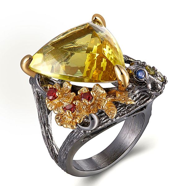 big golden color triangle shape zirconia ring anel female jewellery flower anti allergy lovely large rings fashion jewelry, Golden;silver
big golden color triangle shape zirconia ring anel female jewellery flower anti allergy lovely large rings fashion jewelry, Golden;silver