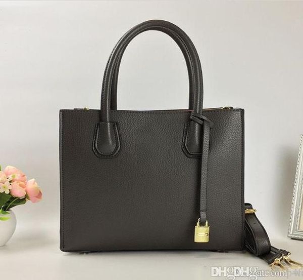 2019 new fashion korean version of versatile simple tote bag slung commuter fashion bag lock hand
2019 new fashion korean version of versatile simple tote bag slung commuter fashion bag lock hand