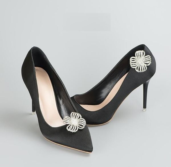 1 pair/lot) fashion upscale four petal shape rhinestone removable shoes accessories, Black
1 pair/lot) fashion upscale four petal shape rhinestone removable shoes accessories, Black