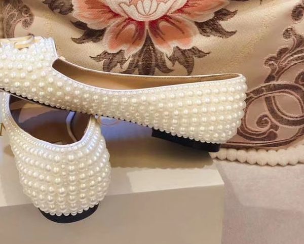 wholesale original brand pearl dress shoes, slipper,business shoes,brand sneakers handbag etc,made by original lambskin, Black
wholesale original brand pearl dress shoes, slipper,business shoes,brand sneakers handbag etc,made by original lambskin, Black