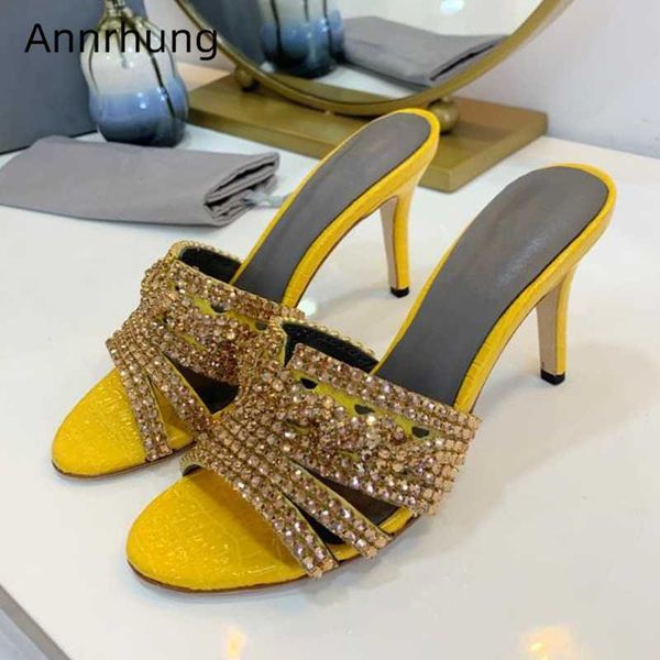 diamond fretwork high heel slippers women thin heel open toe genuine leather stone grain rhinestone runway shoes woman, Black
diamond fretwork high heel slippers women thin heel open toe genuine leather stone grain rhinestone runway shoes woman, Black