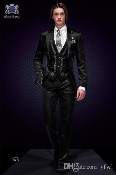 classic embroidery tuxedos groom wedding men suits mens wedding suits tuxedo costumes de smoking pour hommes men(jacket+pants+tie+vest) 211, Black;gray
classic embroidery tuxedos groom wedding men suits mens wedding suits tuxedo costumes de smoking pour hommes men(jacket+pants+tie+vest) 211, Black;gray