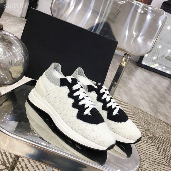2020 fashion autumn winter european station women's shoes color matching flat bottom lace-up sports comfortable shoes factory direct sa, Black
2020 fashion autumn winter european station women's shoes color matching flat bottom lace-up sports comfortable shoes factory direct sa, Black