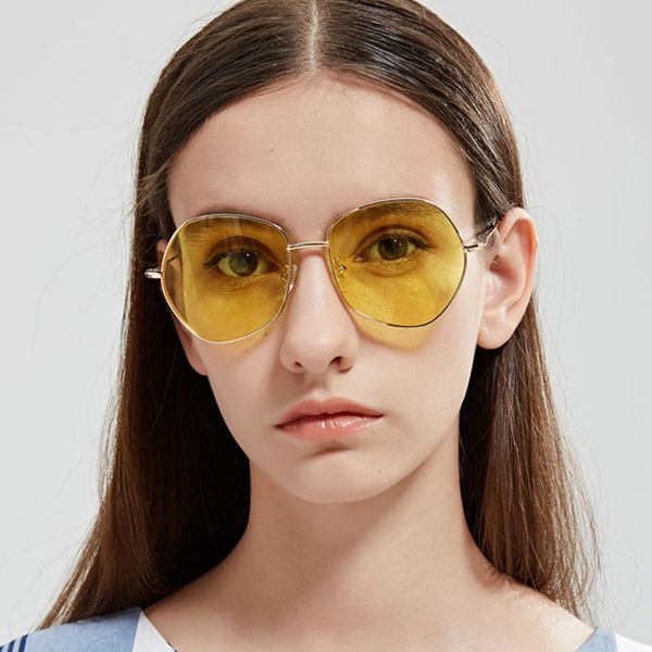 2018 vintage irregular women's sunglasses brand constructor sun glasses for men candies red spectacles de sol masculino, White;black
2018 vintage irregular women's sunglasses brand constructor sun glasses for men candies red spectacles de sol masculino, White;black