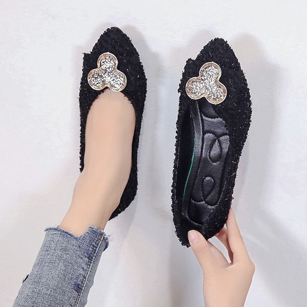 new women's shoes fashion bling metal decorative suede pointed toe flats shoes women loafers casual zapatos mujer u25-50, Black
new women's shoes fashion bling metal decorative suede pointed toe flats shoes women loafers casual zapatos mujer u25-50, Black