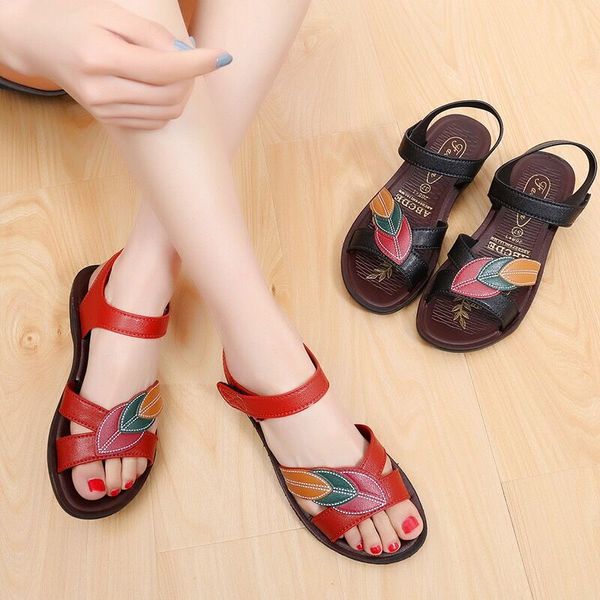 2020 summer sandals female soft bottom middle-aged flat shoes large size old sandals non-slip pregnant women shoes, Black
2020 summer sandals female soft bottom middle-aged flat shoes large size old sandals non-slip pregnant women shoes, Black