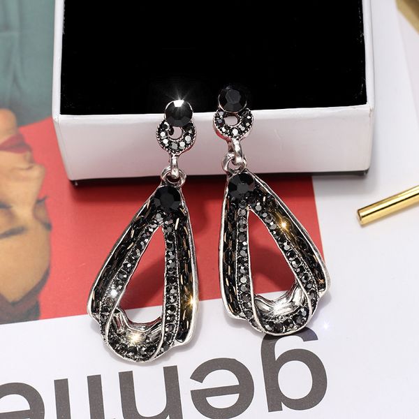 dangle earrings for women wedding party jewelry hoop earring for girls ladies drop earring black color, Silver
dangle earrings for women wedding party jewelry hoop earring for girls ladies drop earring black color, Silver