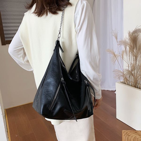 vintage large pu leather crossbody bags for women fashion chain shoulder messenger bag high capacity women handbags purse new
vintage large pu leather crossbody bags for women fashion chain shoulder messenger bag high capacity women handbags purse new