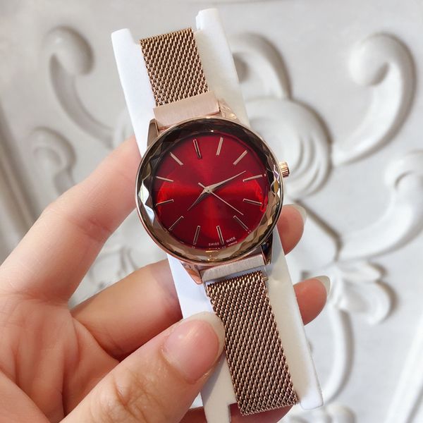 new items brand fashion high quaility model women dress watch relojes de marca mujer luxury lady wristwatch classic quartz magnet buckle, Slivery;brown
new items brand fashion high quaility model women dress watch relojes de marca mujer luxury lady wristwatch classic quartz magnet buckle, Slivery;brown