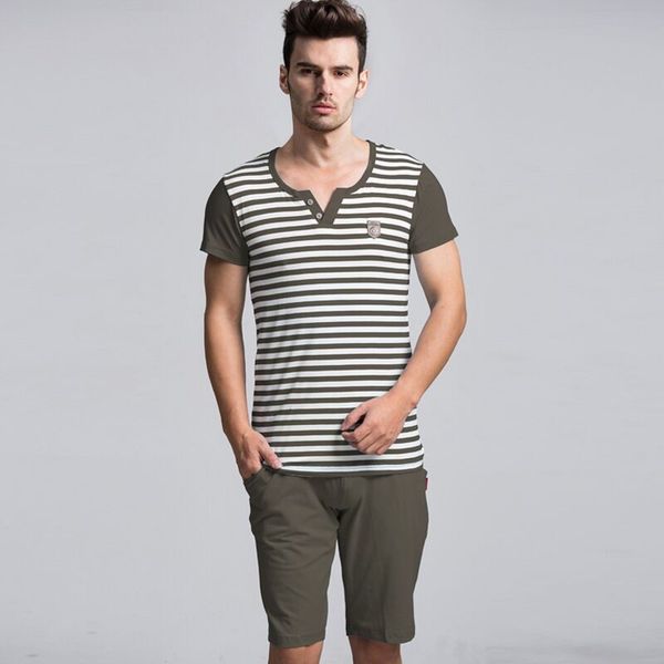 summer men pajamas set striped t-shirt casual shorts suit nightwear male short-sleeved home clothing plus size pyjama sleepwear, Black;brown
summer men pajamas set striped t-shirt casual shorts suit nightwear male short-sleeved home clothing plus size pyjama sleepwear, Black;brown
