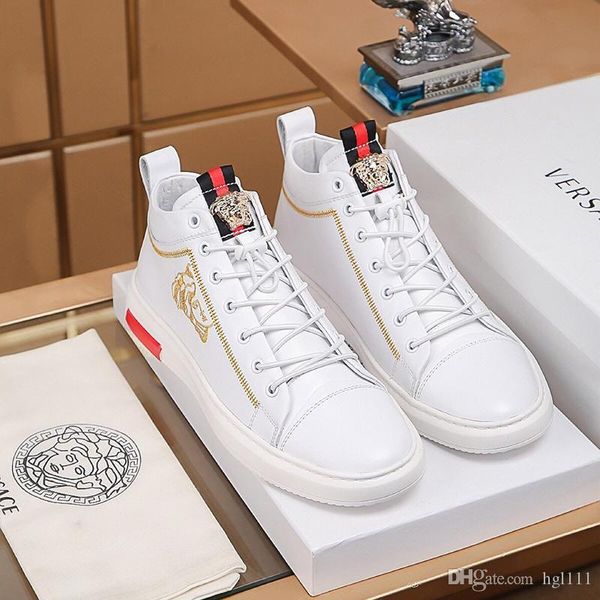 new elastic band versatile flat bottom autumn new middle men's shoes fashion casual shoes trend embroidery one pedal comfort set foot s
new elastic band versatile flat bottom autumn new middle men's shoes fashion casual shoes trend embroidery one pedal comfort set foot s