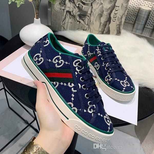 women trainers 2020 new fashion luxury sneakers and women's lace-up running shoes outdoor casual shoes loafers size 35-41, Black
women trainers 2020 new fashion luxury sneakers and women's lace-up running shoes outdoor casual shoes loafers size 35-41, Black