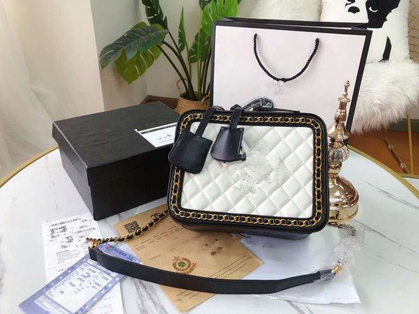 the new 2020 small sheepskin ling, chain inclined shoulder genuine leather handbags handbag cosmetic bag camera bags
the new 2020 small sheepskin ling, chain inclined shoulder genuine leather handbags handbag cosmetic bag camera bags