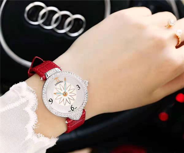 новый роскошный женщины часы top brand кожа полный diamond design женщина наручные часы высокого качества lady montre femme лучший подарок r, Slivery;brown
новый роскошный женщины часы top brand кожа полный diamond design женщина наручные часы высокого качества lady montre femme лучший подарок r, Slivery;brown
