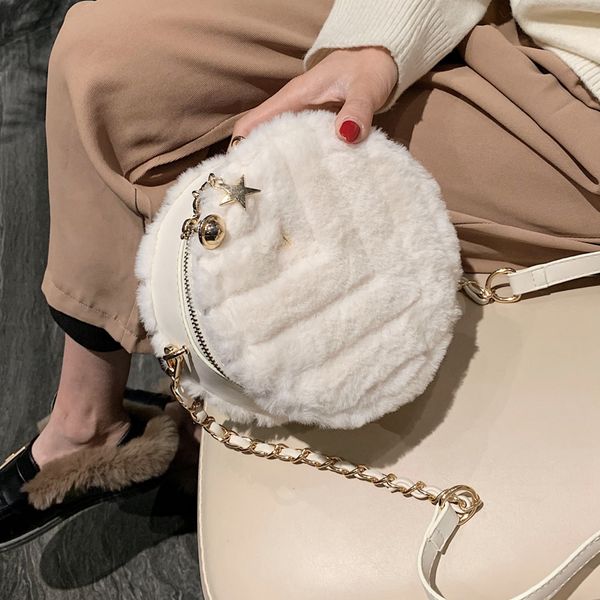elegant female round crossbody bag 2020 fashion new plush women's designer handbag chain shoulder messenger bag
elegant female round crossbody bag 2020 fashion new plush women's designer handbag chain shoulder messenger bag