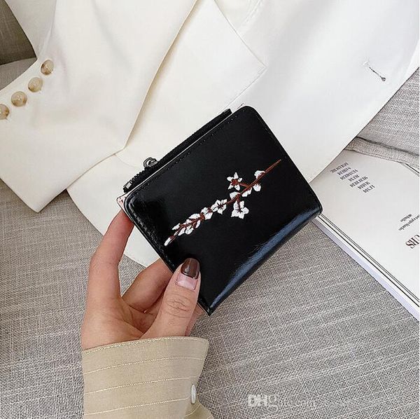 factory outlet women handbag new retro leather folding women purses multifunctional buckle decoration purse simple leather short wallet, Red;black
factory outlet women handbag new retro leather folding women purses multifunctional buckle decoration purse simple leather short wallet, Red;black