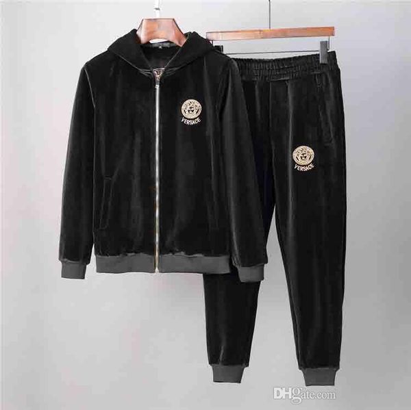 2020 casual sweatshirts sets brands letter printing running new sets sweatshirt tracksuit suits mens coats jackets casual sweats, Gray
2020 casual sweatshirts sets brands letter printing running new sets sweatshirt tracksuit suits mens coats jackets casual sweats, Gray