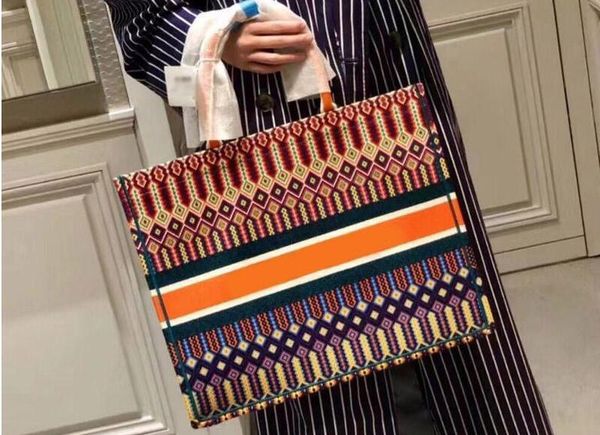 Canva leather famou brand de igner luxury fa hion lady ca ual tote houlder bag women handbag elling
Canva leather famou brand de igner luxury fa hion lady ca ual tote houlder bag women handbag elling