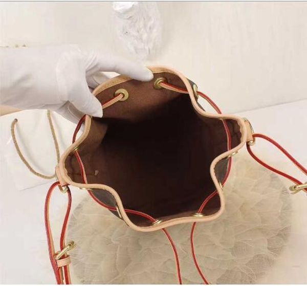 genuine leather bucket designer school bags for little girl fashion designer backpack bag for student mini cute backpack
genuine leather bucket designer school bags for little girl fashion designer backpack bag for student mini cute backpack