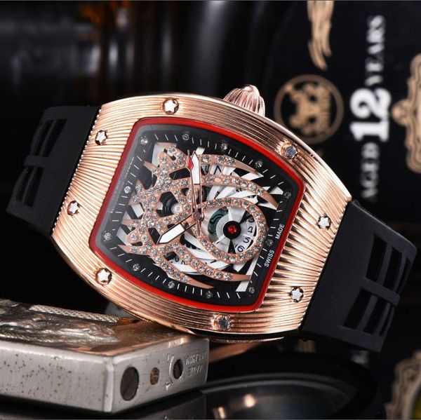 2019 Luxury Watches Men Rubber Strap Quartz Fashion For Man Sports Wristwatches Square Dial Men's Automatic Movement Switz