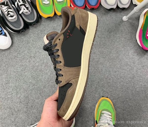 2019 new air authentic travis scott x 1 low og sp ts dark mocha retro cactus jack black 3m university 1s cq4277-001 men basketball shoes box
2019 new air authentic travis scott x 1 low og sp ts dark mocha retro cactus jack black 3m university 1s cq4277-001 men basketball shoes box