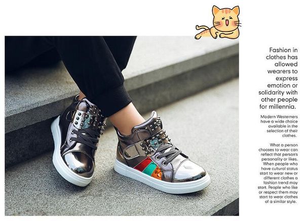 2020 kids sneakers fashion grey colorful winter warm leather boots comfortable footwear, Black;grey
2020 kids sneakers fashion grey colorful winter warm leather boots comfortable footwear, Black;grey