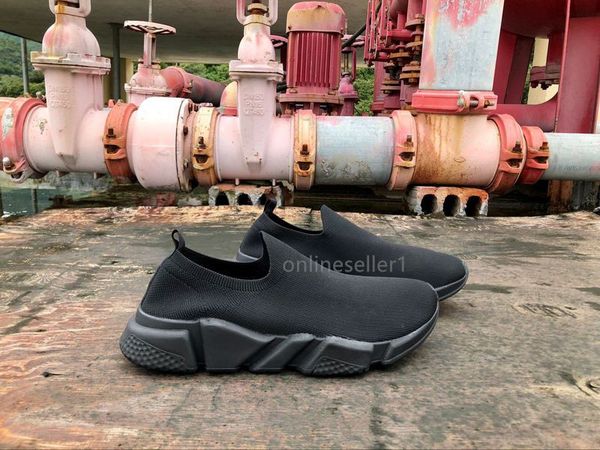 new women mens sock shoes discount luxury red white triple black grey colorful casual shoes for women men with box 36-45
new women mens sock shoes discount luxury red white triple black grey colorful casual shoes for women men with box 36-45