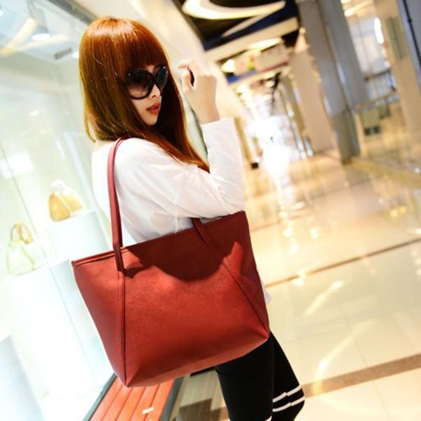 women solid color designer high capacity messenger leather handbag ladies casual totes female satchel shoulder bags sac a main
women solid color designer high capacity messenger leather handbag ladies casual totes female satchel shoulder bags sac a main