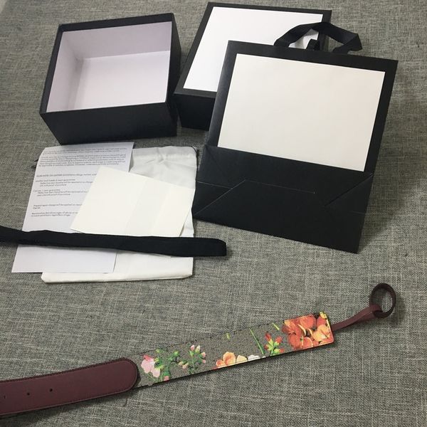2020 Flower belts Women and Men Designer belt Gold and Sliver Buckle red and blue flower Strap with high quality box Size 3.8cm width
2020 Flower belts Women and Men Designer belt Gold and Sliver Buckle red and blue flower Strap with high quality box Size 3.8cm width