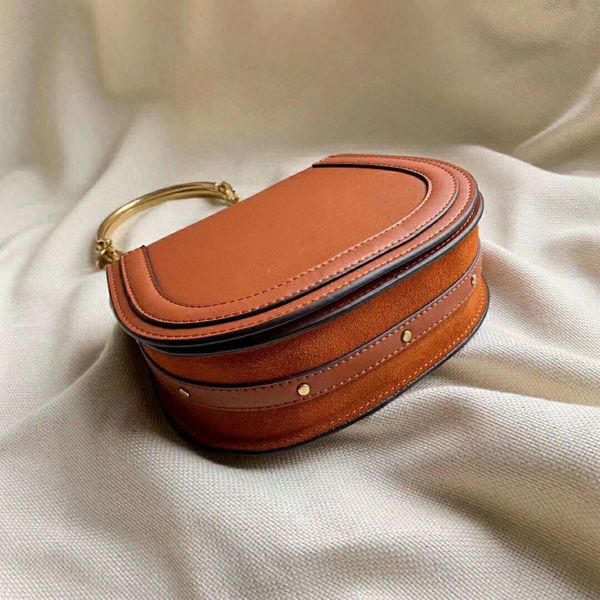 2020 горячей продажа мода бренд роскошь мешок плеча сумки конструктора марочное cattlehide мини круг сумка свободная перевозка груз
2020 горячей продажа мода бренд роскошь мешок плеча сумки конструктора марочное cattlehide мини круг сумка свободная перевозка груз