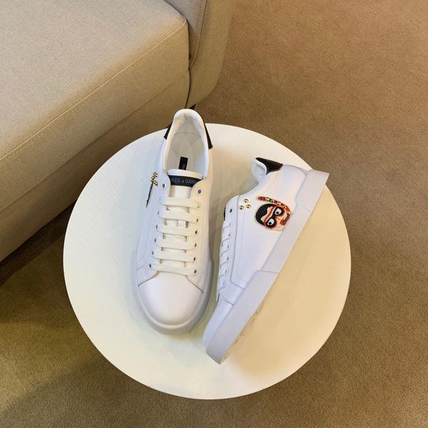 print designers shoes black white ace embroidered mens genuine leather designers sneakers luxury designers brand casual shoes
print designers shoes black white ace embroidered mens genuine leather designers sneakers luxury designers brand casual shoes