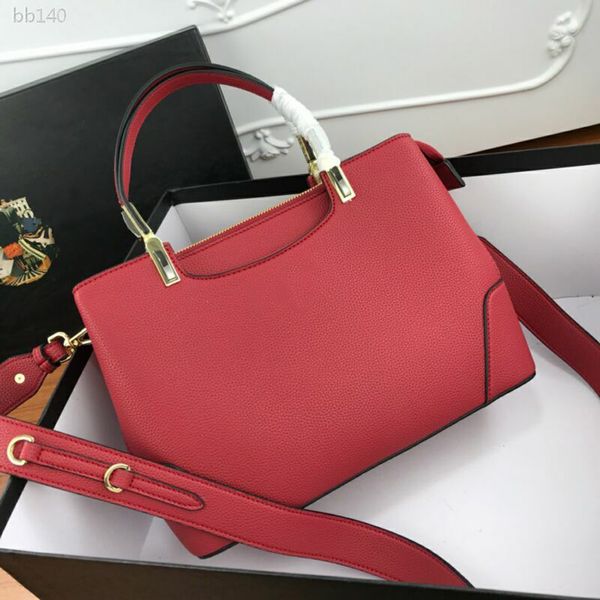 handbag style classic shoulder bags women fashion female bag handbag cowhide light and durable shoulder messenger bag 30cmx22cmx13cm
handbag style classic shoulder bags women fashion female bag handbag cowhide light and durable shoulder messenger bag 30cmx22cmx13cm