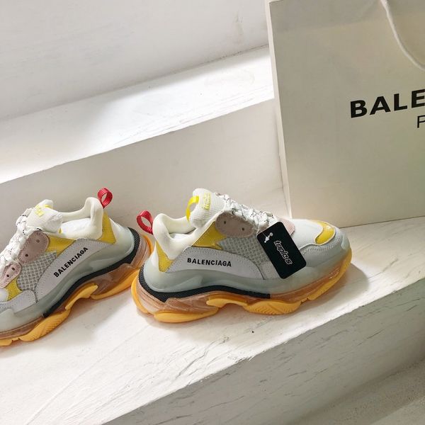 2020 new cn couple high-quality thick bottom sports casual couple air cushion casual sports shoes
2020 new cn couple high-quality thick bottom sports casual couple air cushion casual sports shoes