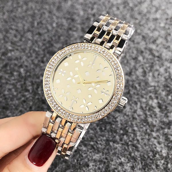women brand design fashion band style steel watch metal wrist quartz girl m58 oxsdu, Slivery;brown
women brand design fashion band style steel watch metal wrist quartz girl m58 oxsdu, Slivery;brown