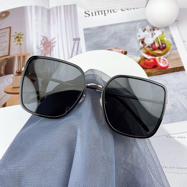 2020 kimu new sunglasses frame square mesh red street shooting ins polarized sunglasses fashion men and women big metal box
2020 kimu new sunglasses frame square mesh red street shooting ins polarized sunglasses fashion men and women big metal box