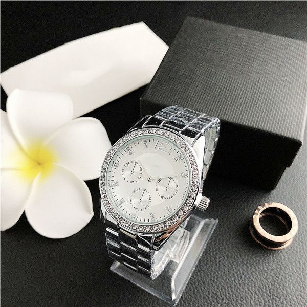 brand 2020 luxury mens watches quartz watch female quartz watch company designer watches, Slivery;black
brand 2020 luxury mens watches quartz watch female quartz watch company designer watches, Slivery;black