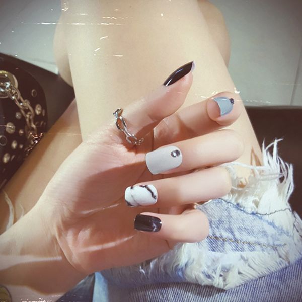 24pcs full cover mix color nail art with glue girls summer short square fake nails women fashion marble pattern false nails, Red;gold
24pcs full cover mix color nail art with glue girls summer short square fake nails women fashion marble pattern false nails, Red;gold