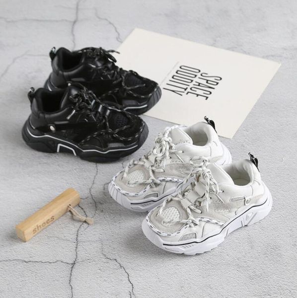 2019 autumn children leather boys girls sport breathable infant sneakers soft bottom casual kids running shoes t200624, Black;red
2019 autumn children leather boys girls sport breathable infant sneakers soft bottom casual kids running shoes t200624, Black;red
