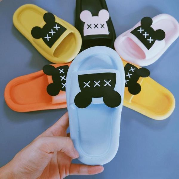 summer kids slippers eva bear head cute cartoon parent-child children's shoes for baby girls boy house slippers size24-40, Black;red
summer kids slippers eva bear head cute cartoon parent-child children's shoes for baby girls boy house slippers size24-40, Black;red