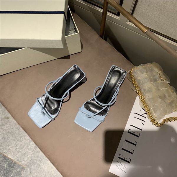 2020 new brand summer women slipper low heel slides female peep toe square heel sandal vacation flip flops mujer shoes, Black
2020 new brand summer women slipper low heel slides female peep toe square heel sandal vacation flip flops mujer shoes, Black