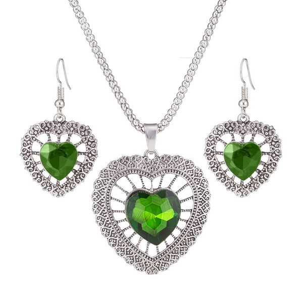 european and american fashion heart crystal wedding bridal jewelry set female junk silver pendant necklace necklace love gift
european and american fashion heart crystal wedding bridal jewelry set female junk silver pendant necklace necklace love gift