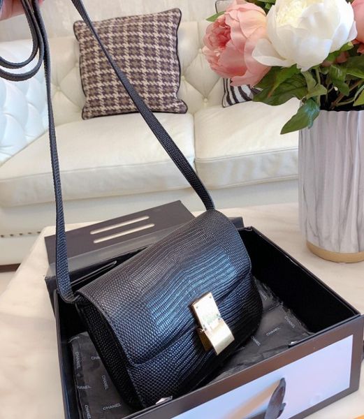 2020 марка сумка luxury shoulder торговые сумки crossbodey сумки женские сумки конструктора открытый письмо сумка бесплатная доставка zx 203
2020 марка сумка luxury shoulder торговые сумки crossbodey сумки женские сумки конструктора открытый письмо сумка бесплатная доставка zx 203