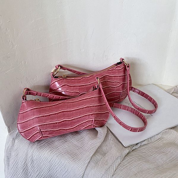 2020 bag net red with the same crocodile pattern crossbody bag female wild ins female spring and summer new retro armpit
2020 bag net red with the same crocodile pattern crossbody bag female wild ins female spring and summer new retro armpit