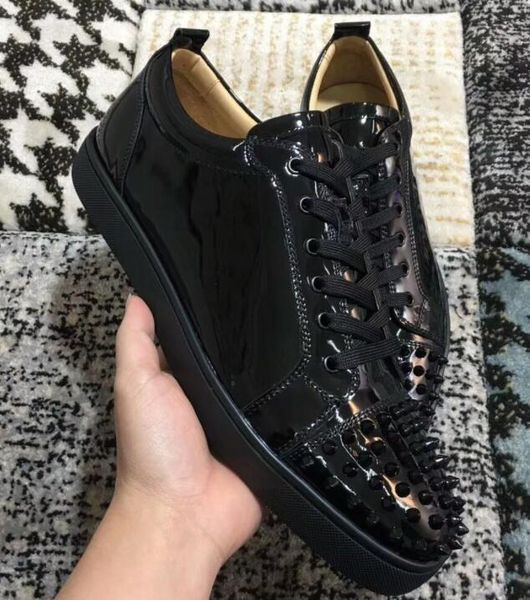 2019 designer sneakers red bottom shoe low cut suede spike shoes for men and women shoes party wedding crystal leather sneakersl26
2019 designer sneakers red bottom shoe low cut suede spike shoes for men and women shoes party wedding crystal leather sneakersl26